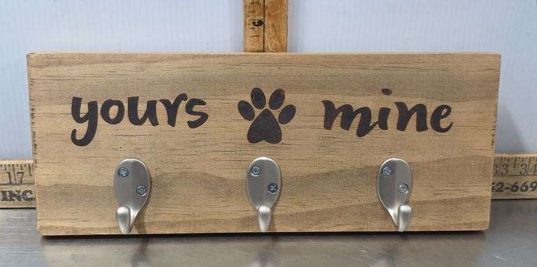 Yours-Mine Paw Key Rack