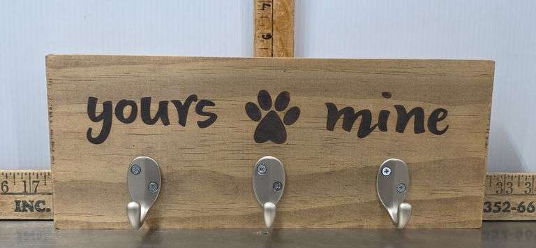 Yours-Mine Paw Key Rack