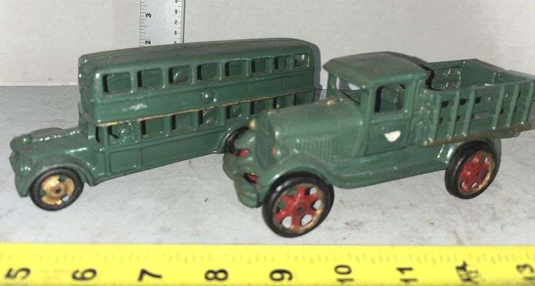 Cast Iron Double Decker Bus & Cast Iron Truck w/ Black and Red Wheels