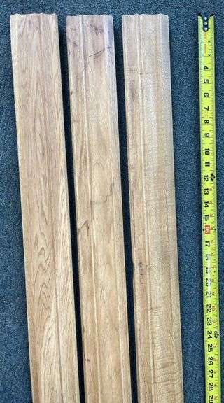 Hickory Crown Molding (New)(3-8ft)