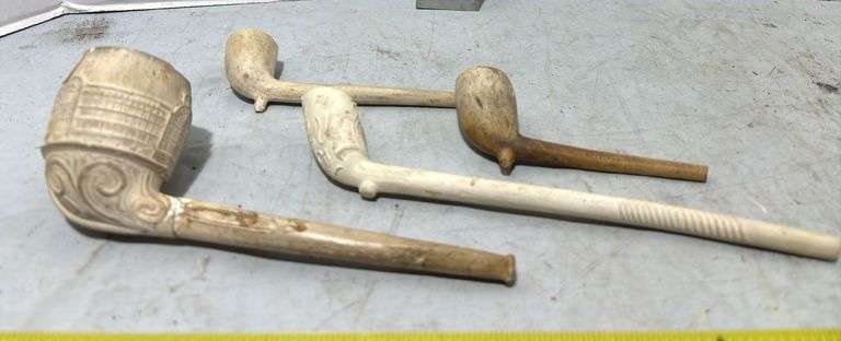 Great Exhibition Clay Souvenir Pipe & Other Various Clay Pipes