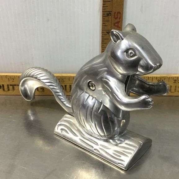 Squirrel Nutcracker
