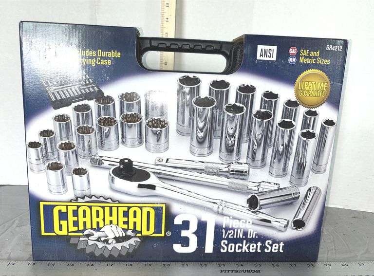 Gear head 31 Piece 1/2” Dr. Socket Set NB