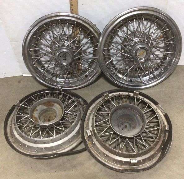 Chevy 15” Wire Hubcaps