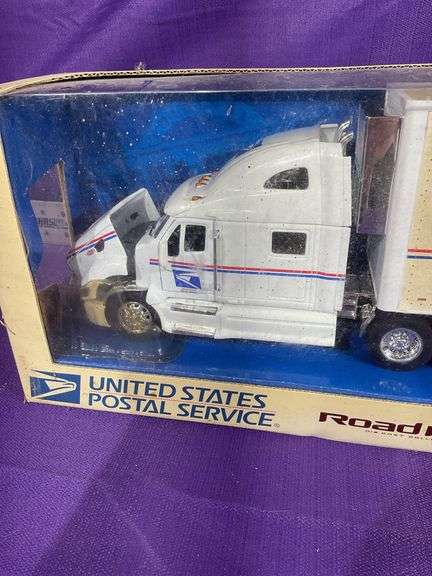 Road Rigz 1:32 Scale Die Cast USPS Peterbilt Tractor & Trailer