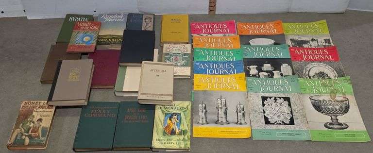 Assorted Vintave Books and Magazines From Antkques Journal  1962-1963