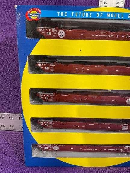 Athearn HO Scale 91112 Well Car 5 Unit Set