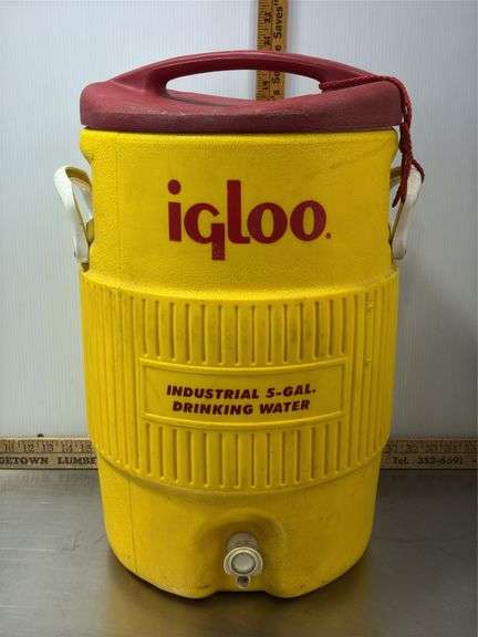 Igloo 5 Gallon Water Dispenser