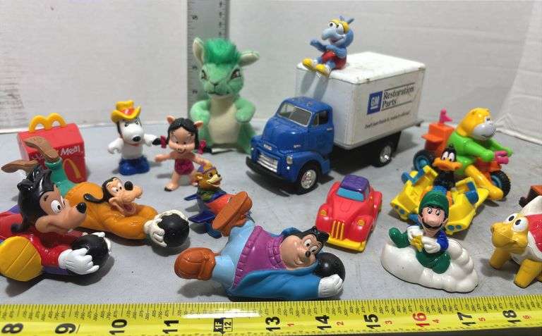 GM Restoration Parts Die Cast Truck, Disney Toys & More