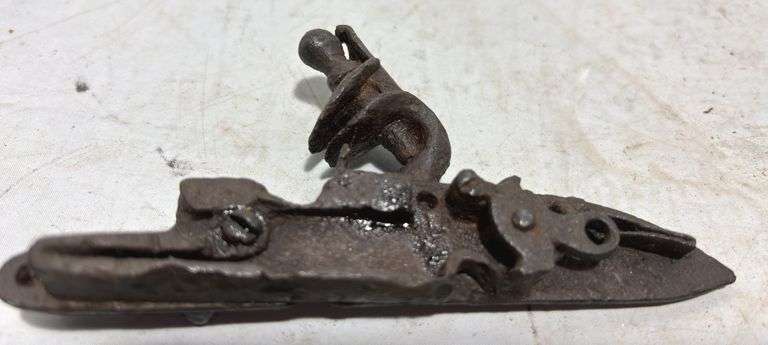 Scraper w/ Blade Swivel Head Pivots & Black Powder Muzzleloader Flintlock Hammer Mechanism