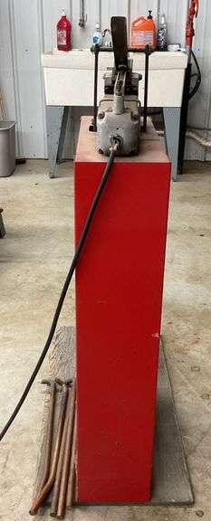 Miller Portable Spot Welder Modle LMSW52 & Stand 230V
