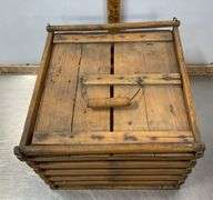 Egg Crate with Top