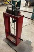 Miller Portable Spot Welder Modle LMSW52 & Stand 230V