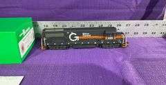Bowser 691-23109 HO Maine Central GE U-25B Diesel Locomotive #225