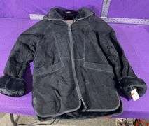 188 West Collections Size Large Women’s Coat