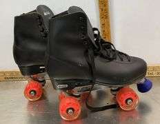 Men’s Size 10 Chicago Skates (Wheels Light Up)