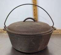 Cast Iron Dutch Oven