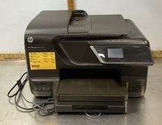 HP Officejet Pro 8600 Printer (powers on)