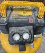 Dewalt Compressor(Powers On)