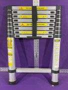 8’ Collapsible Ladder