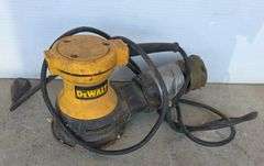 Dewalt Orbit Hand Sander
