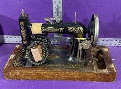 Vintage Greyhound R Electric Sewing Machine & Carry Case