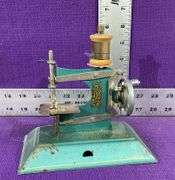 Vintage Little Betty Toy Sewing Machine Made In England