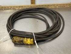 28 Ft. Heavy Duty Extension Cord