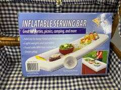 Picnic Basket with Inflatable Serving Bar & 4 Metal Plates