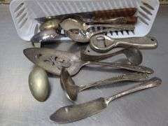 Tableware, Brass Duck, Cereal Bowls & Native American Art