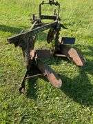 Oliver 3242 3 Point 2 Bottom Plow