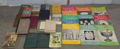 Assorted Vintave Books and Magazines From Antkques Journal  1962-1963