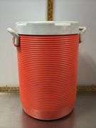 Rubbermaid Water Dispenser