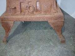 Cast Iron Potbelly Stove No.28 20" Tall, Top Measures 20"×14"