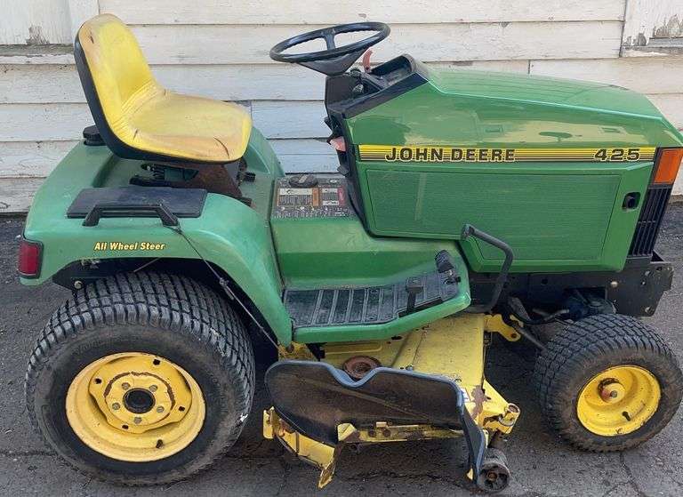 John Deere 425 W/ Kawasaki 20 HP OHV Liquid Cooled V-Twin K Series Engine. All Wheel Steer & 54” Deck. Starts, Runs & Idles. Mower Deck Engages & Turns On.