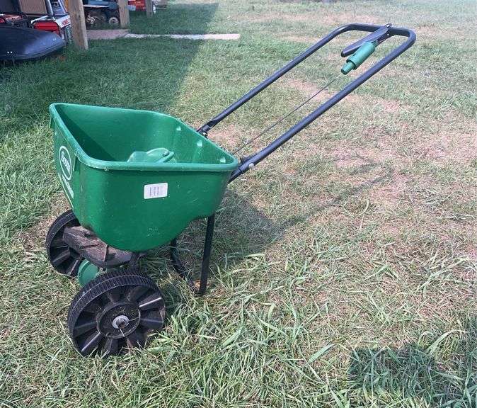 Scott’s Speedy Green 2000 Spreader