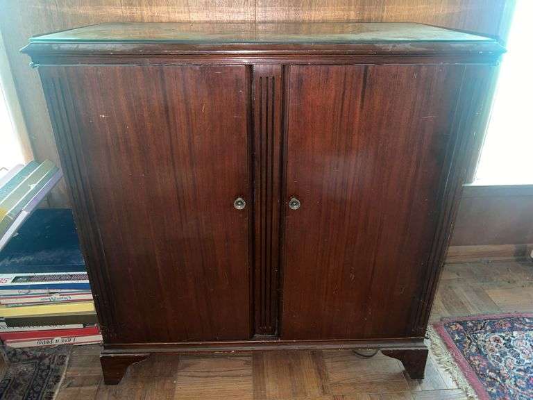 E. H. Scott 16A Console Mono Radio/Phonograph (38”T,38”W,20”D) - Has Power