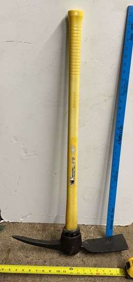 Fiberglass Handle Pick Mattock