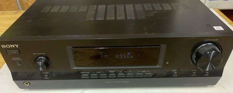 SONY FM Stereo/FM-AM Receiver. STR-DH130