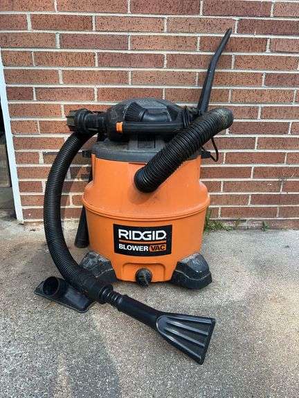RIDGID 16 Gallon Blower Vac & Attachments - Has Power