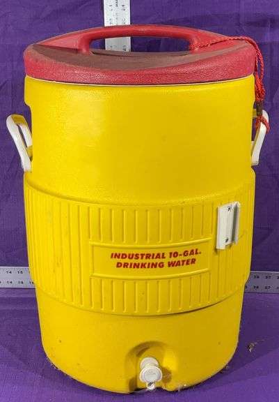 Igloo 10 Gallon Water Dispenser