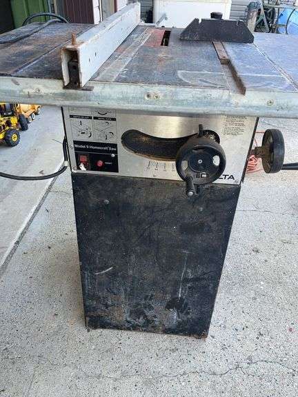 Delta Model 9 Homecraft Table Saw- has power