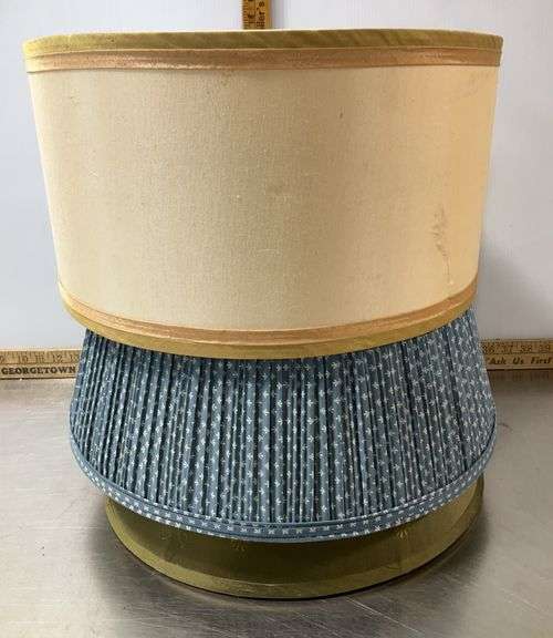 5 Lamp Shades - Sherwood Auctions