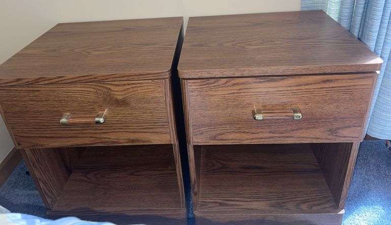 Pair of MCM 22”x17”x17” Nightstands