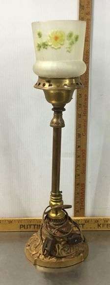 Vintage Metal Copper Colored Lamp (has power)