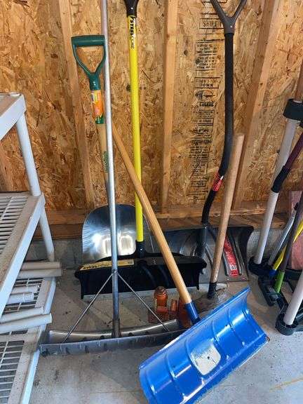 Show Shovels, Roof Shovel, Sledge Hammer & Bottle Jacks