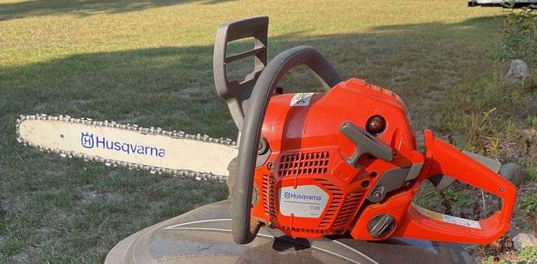 Husqvarna 135 Chainsaw