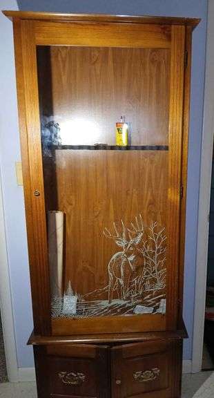 Etched Glass Lockable Gun Cabinet, Holds 8 Guns 71"x27"×10"