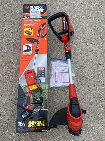 Black & Decker 18V 12” Trimmer & Edger- batteries accept charge