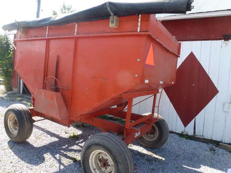 Killbros 175 Bu Gravity Box with 8 ton Kory Running Gear